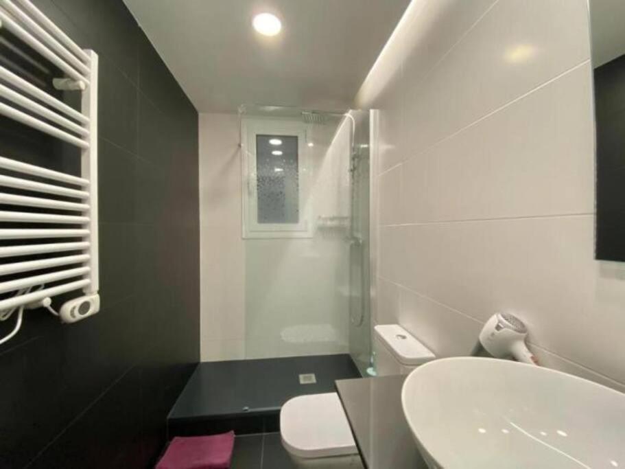 Modern Apartment Close To The Camp Nou Stadium Barcellona Esterno foto