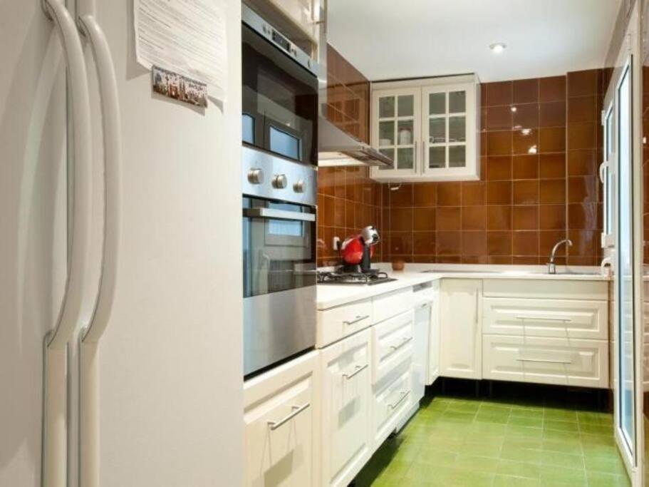 Modern Apartment Close To The Camp Nou Stadium Barcellona Esterno foto