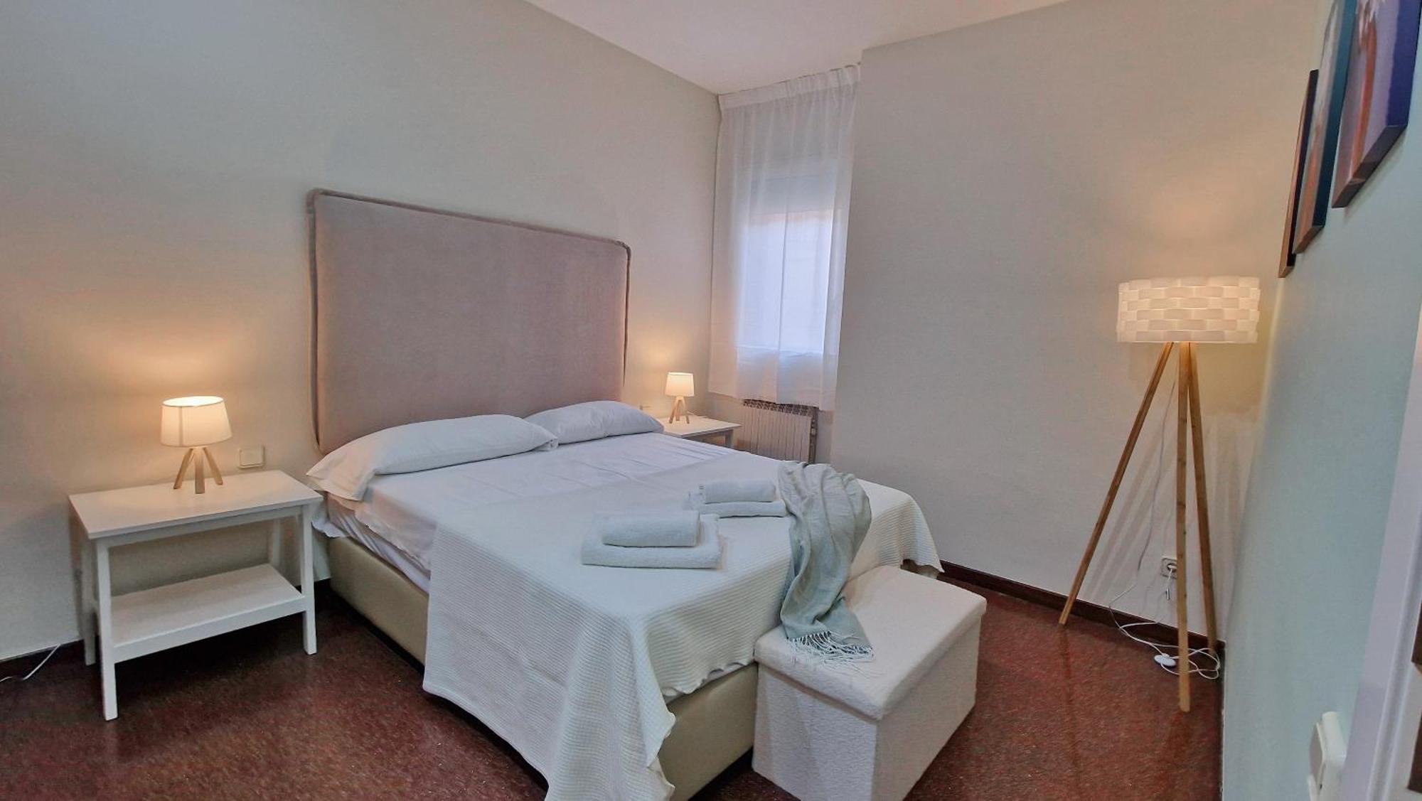 Modern Apartment Close To The Camp Nou Stadium Barcellona Esterno foto